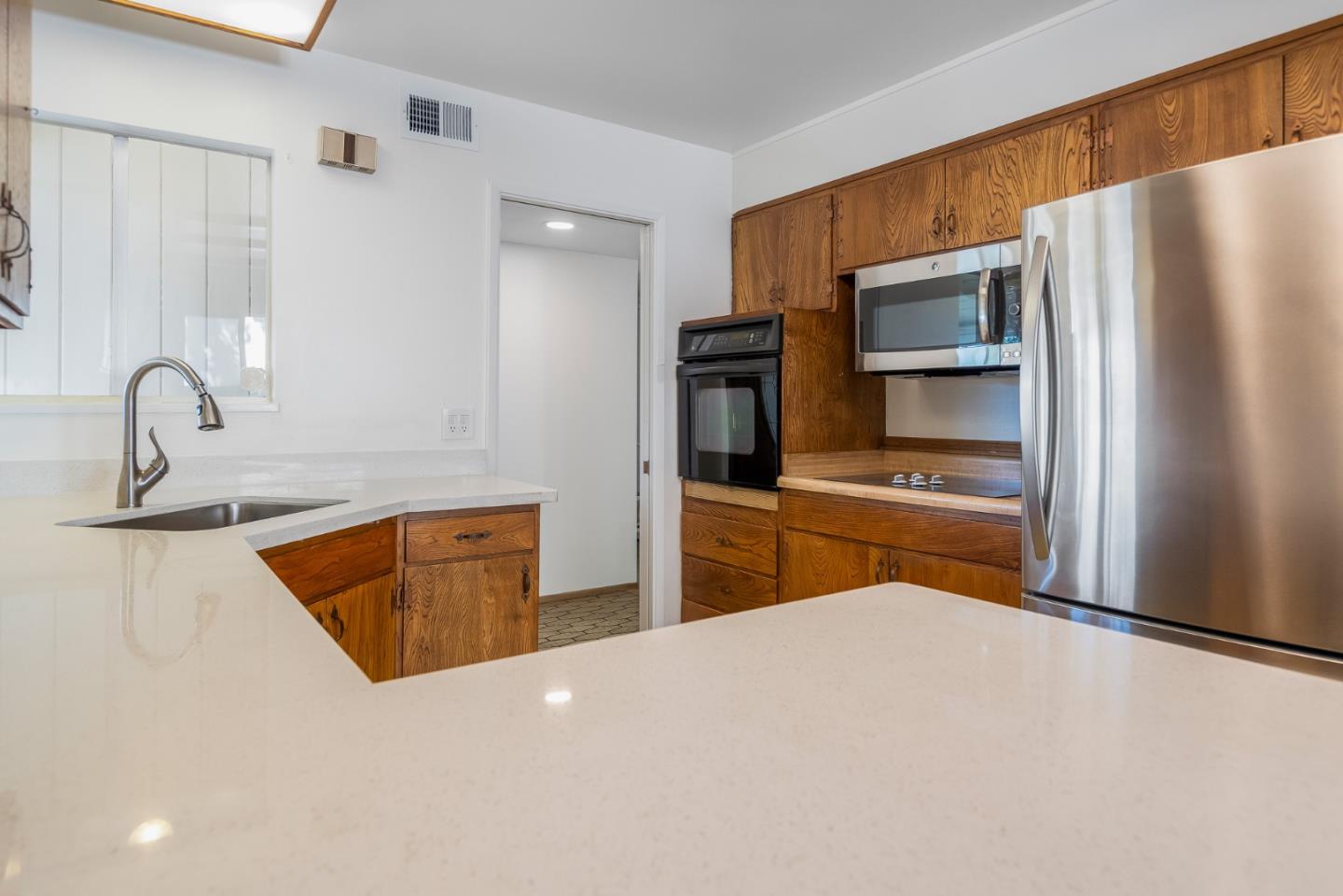 5163 Elmwood DR