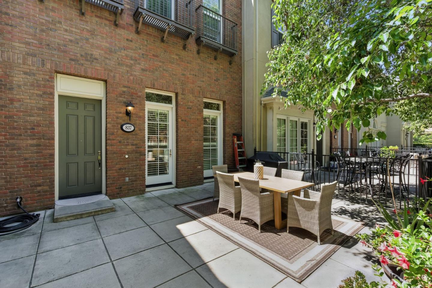 837 Georgetown Place