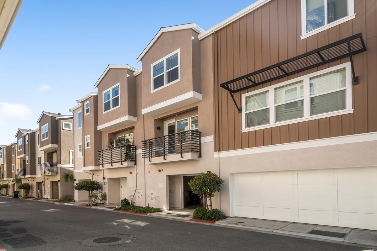 748 North 10th Street 1