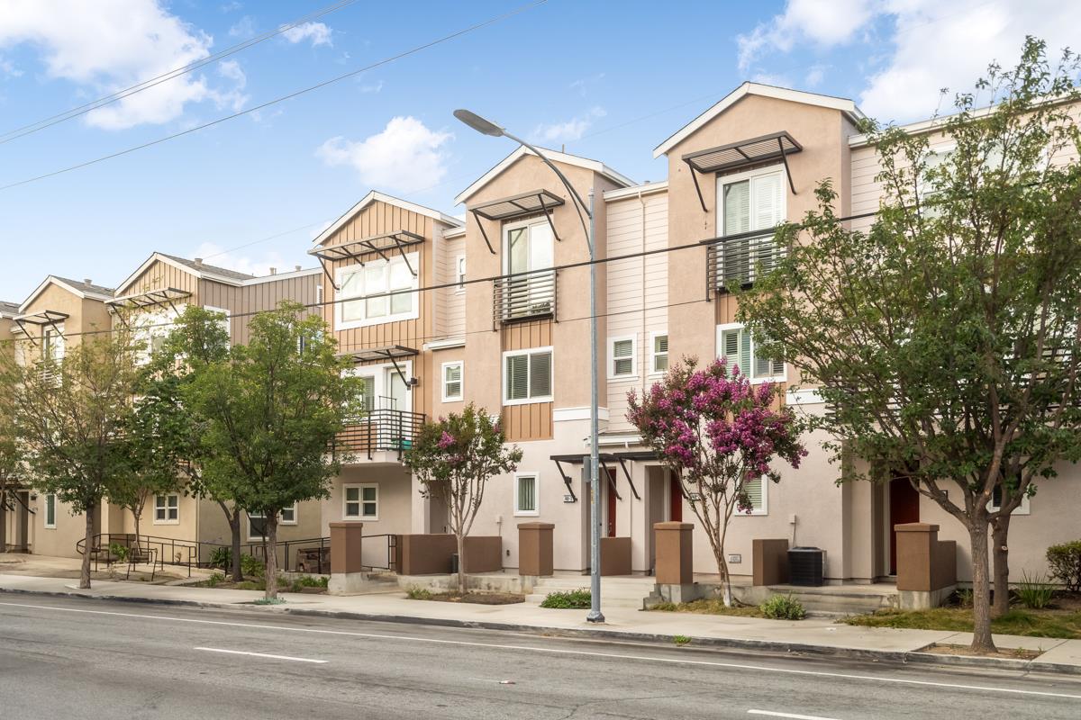 748 North 10th Street 1