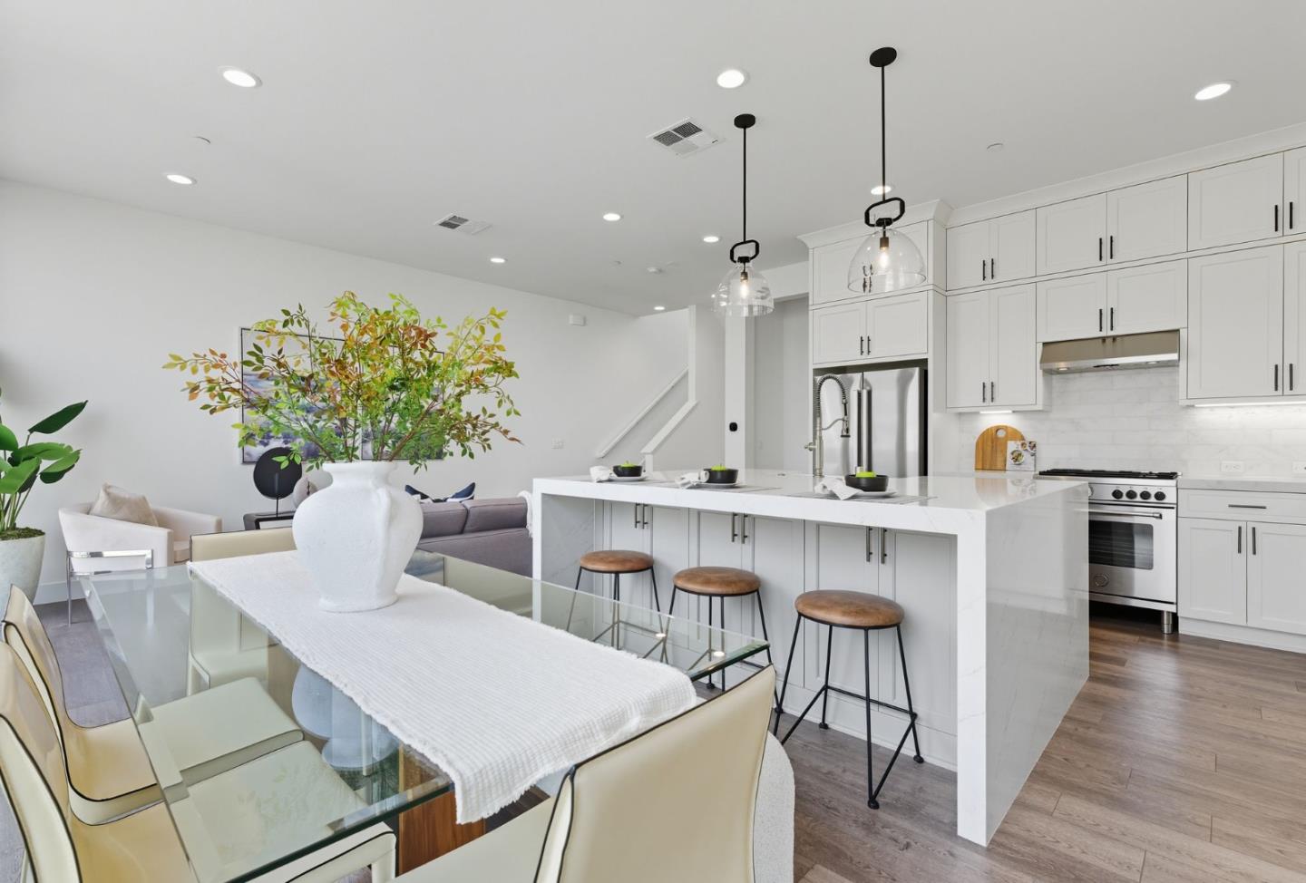 142 Coronado Avenue