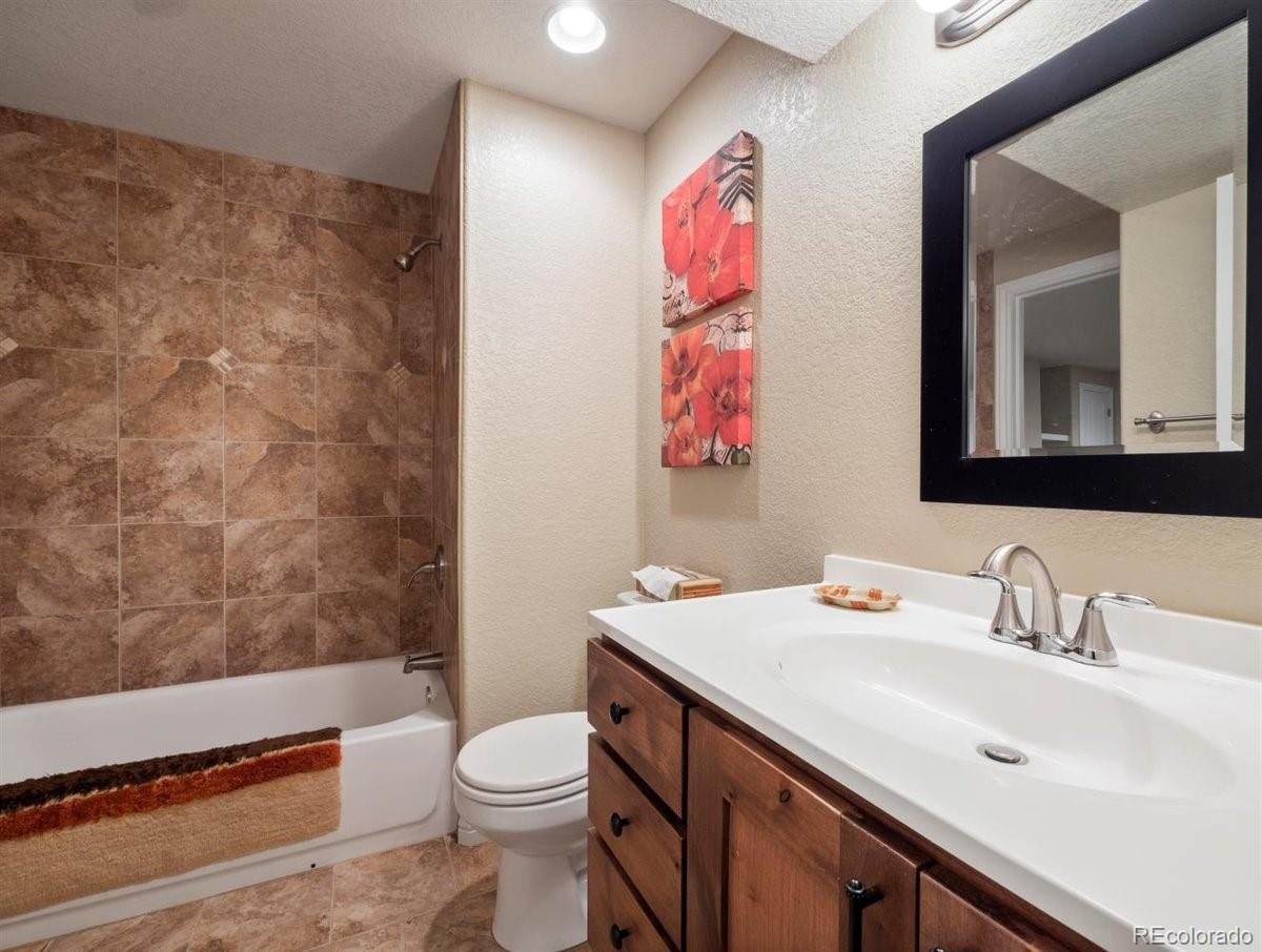 7280 Meadow View