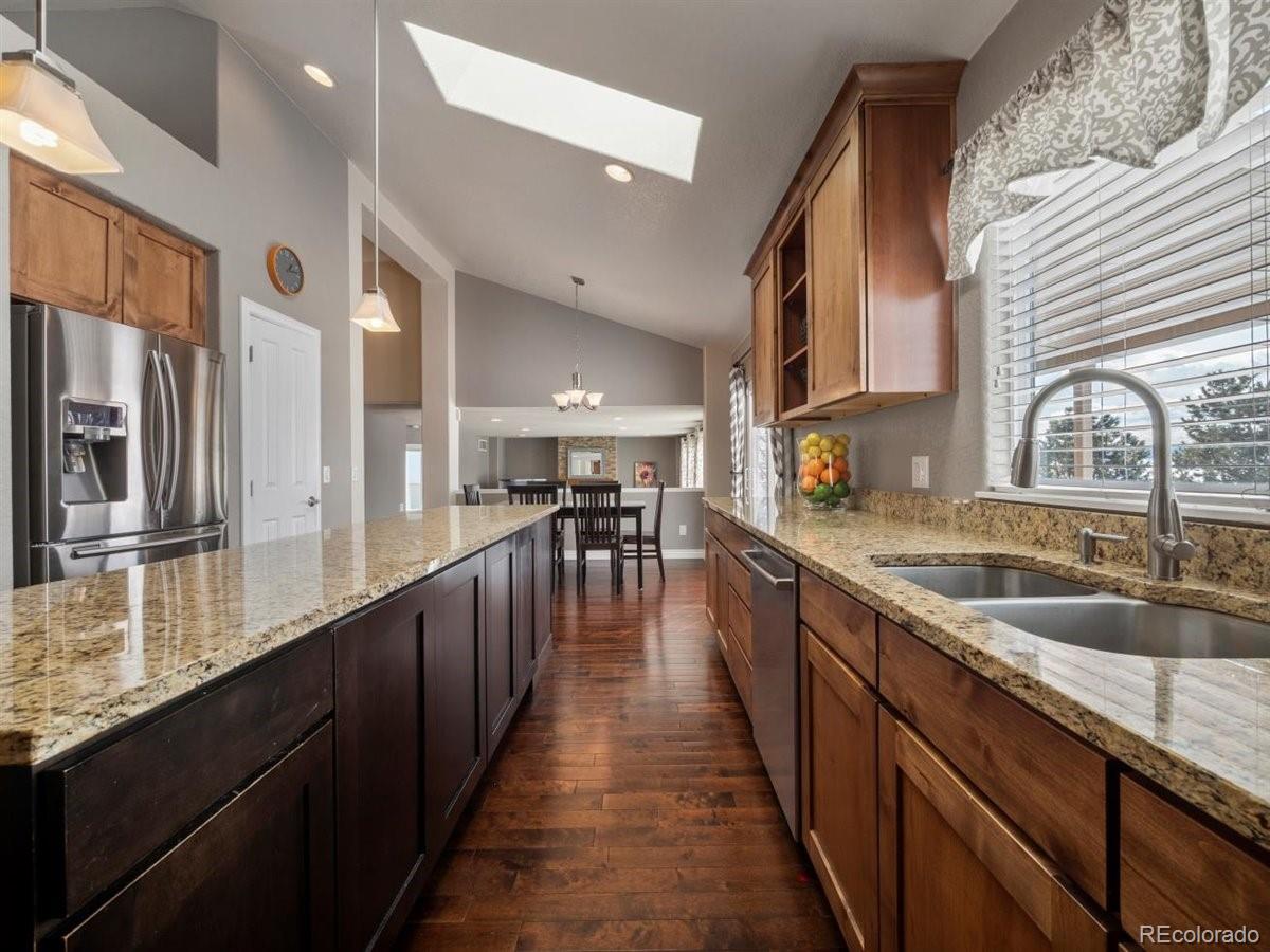 7280 Meadow View