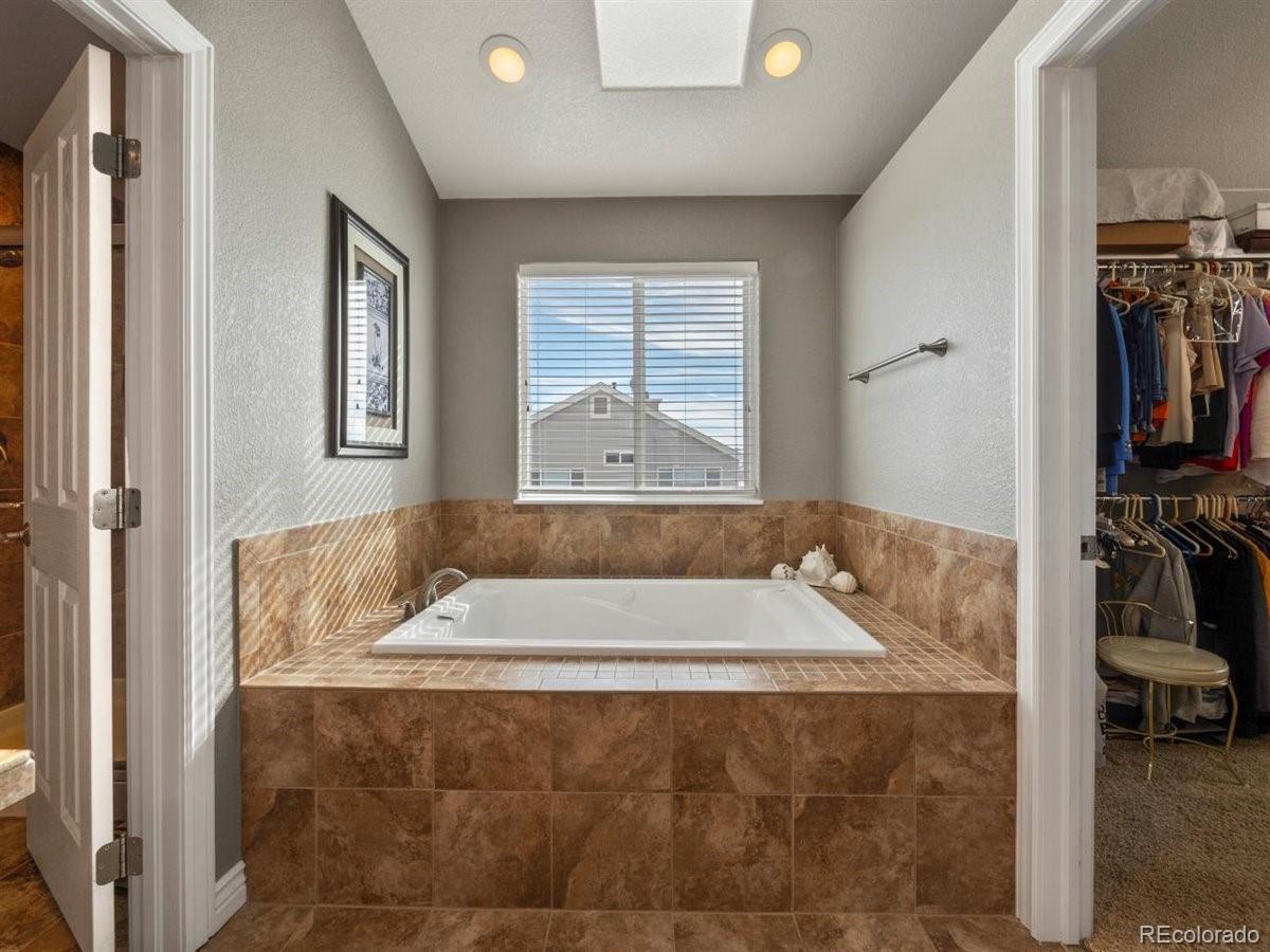 7280 Meadow View