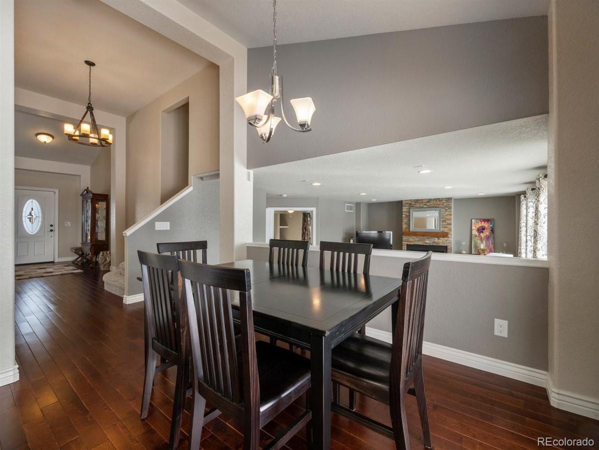 7280 Meadow View