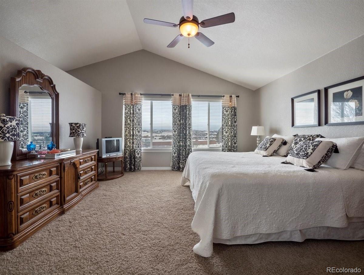7280 Meadow View