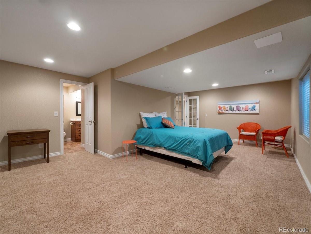 7280 Meadow View