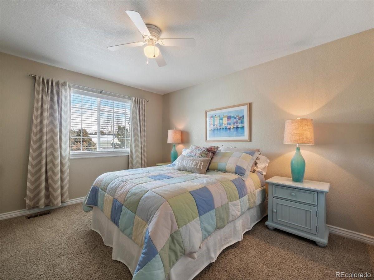 7280 Meadow View