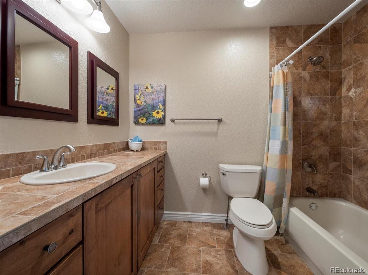 7280 Meadow View