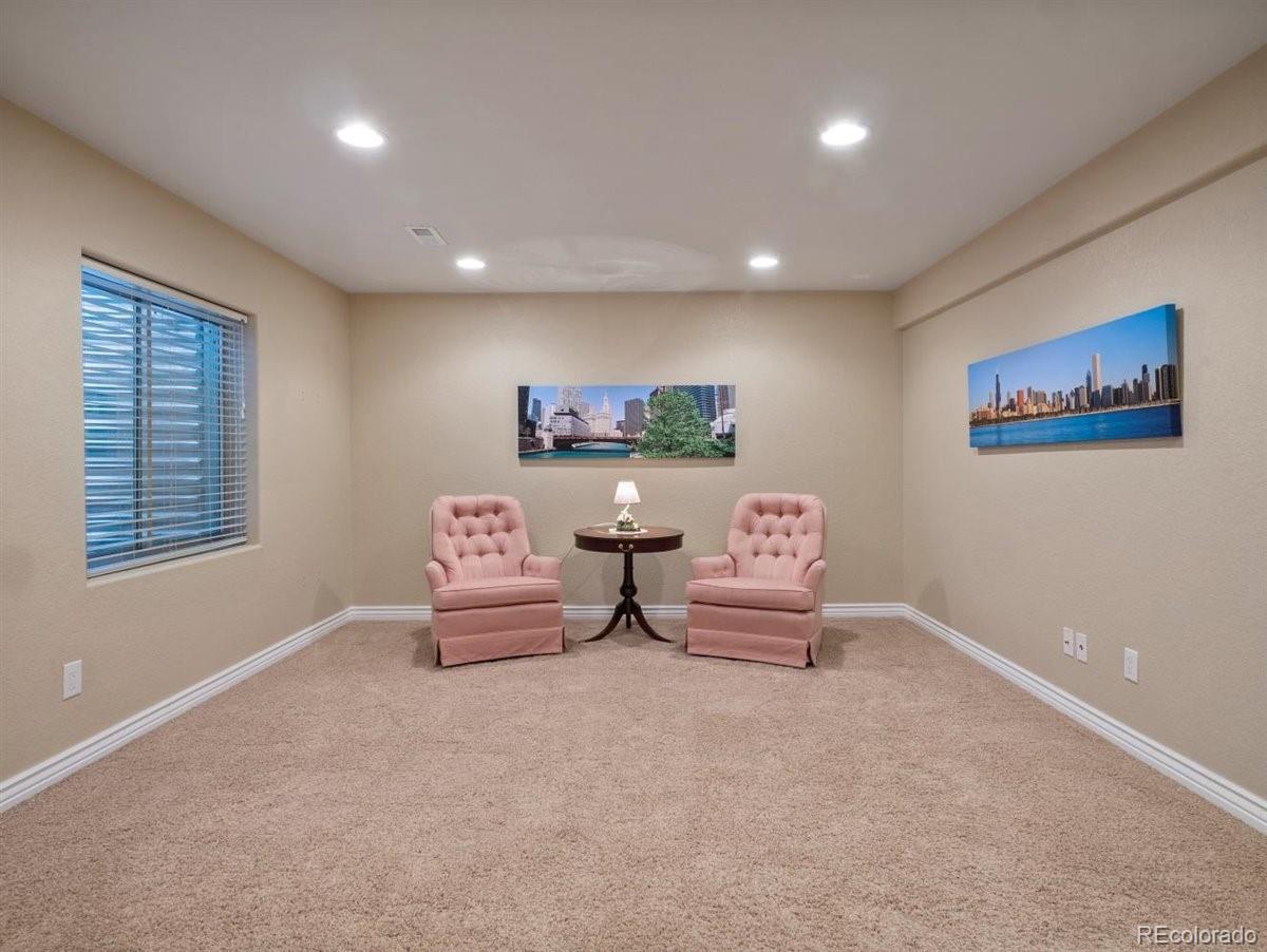 7280 Meadow View