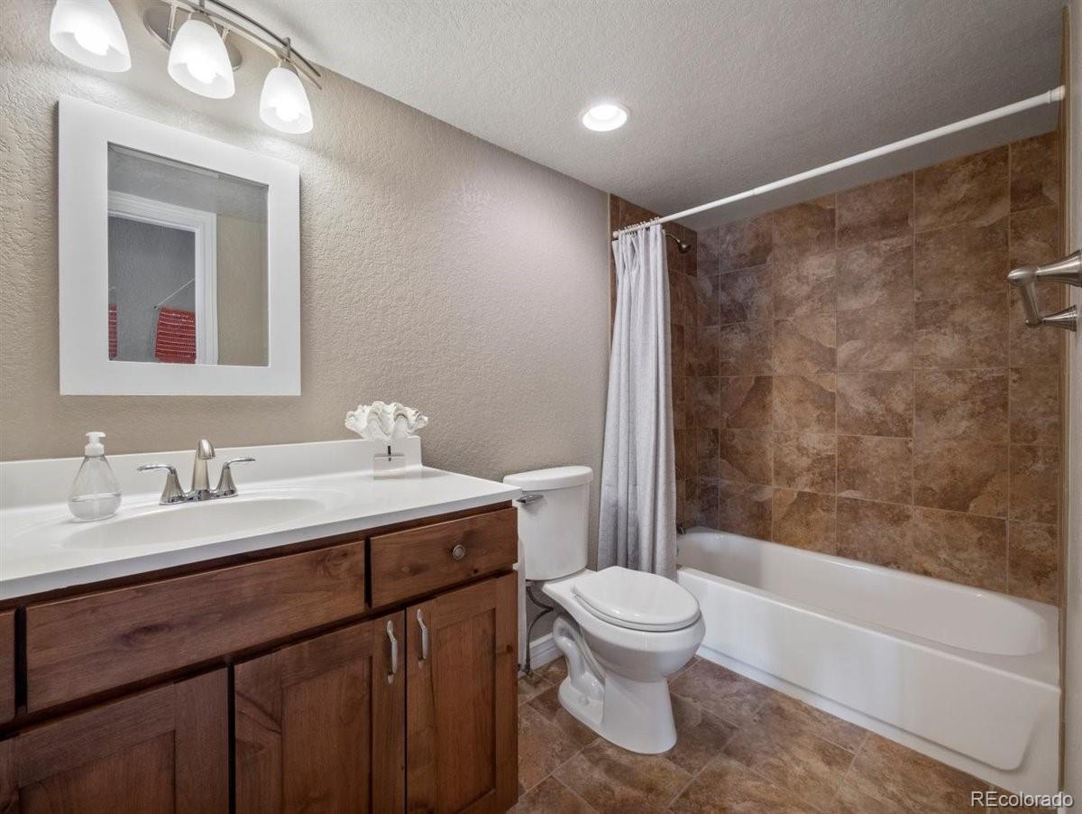 7280 Meadow View
