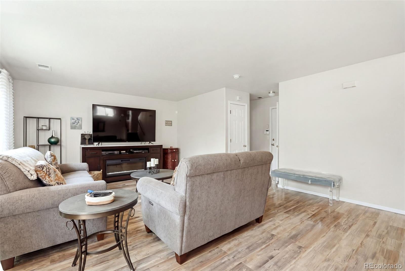 5086 Miriam Lane