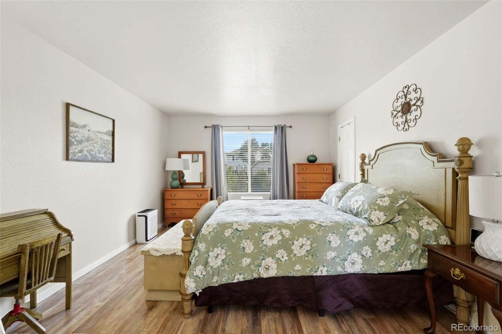 5086 Miriam Lane