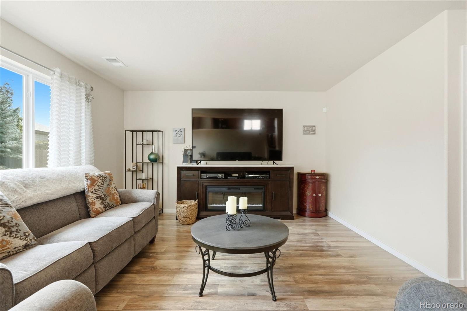 5086 Miriam Lane