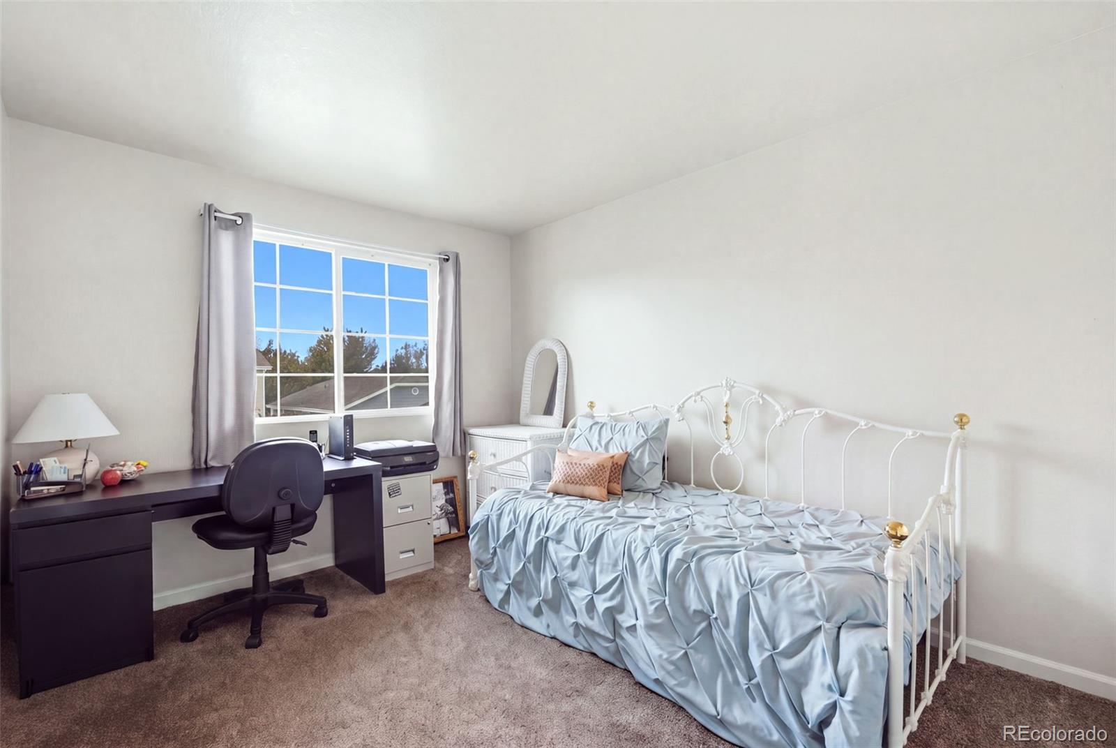 5086 Miriam Lane