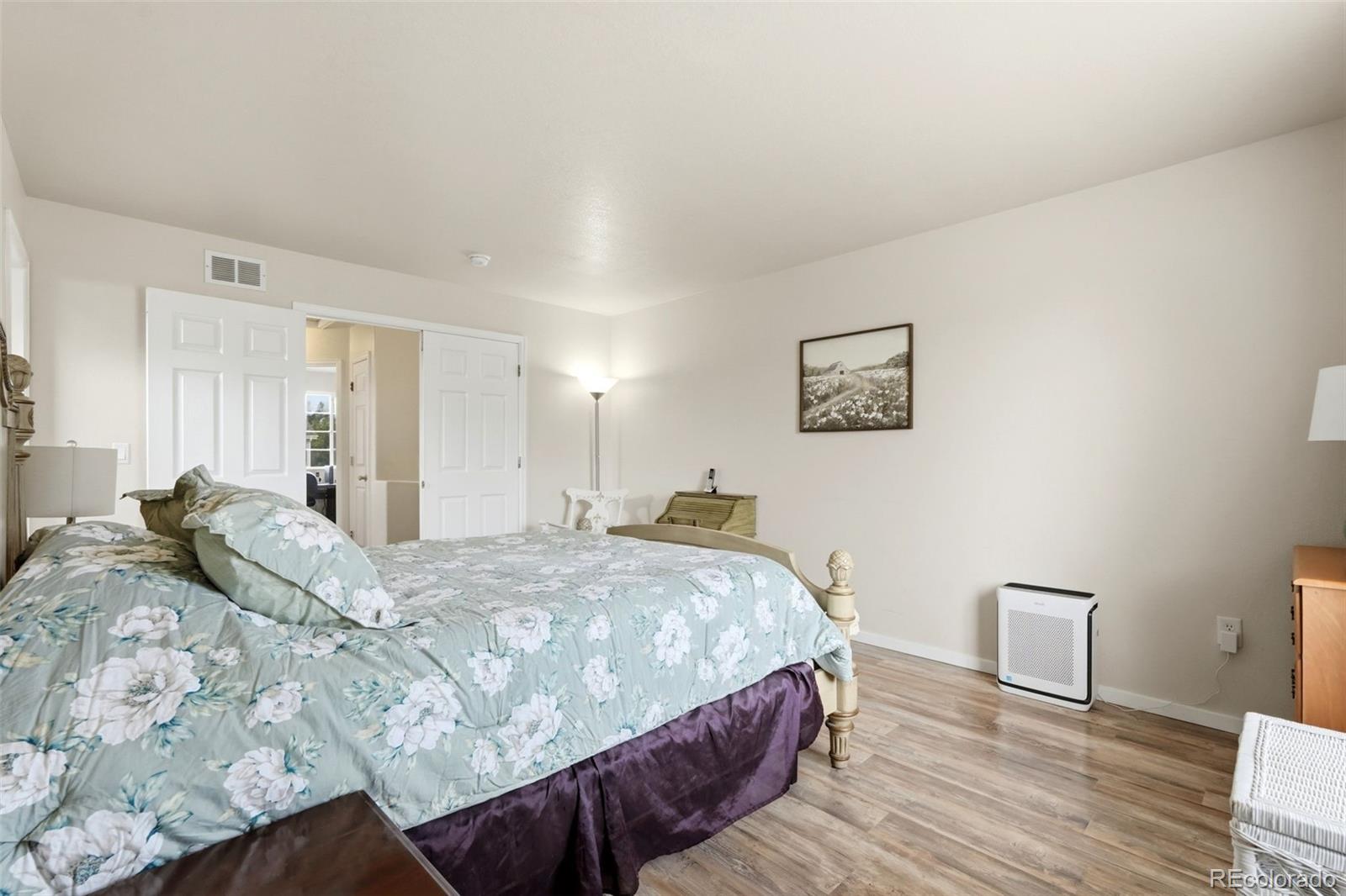 5086 Miriam Lane