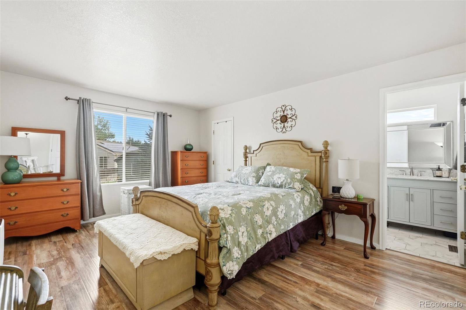 5086 Miriam Lane