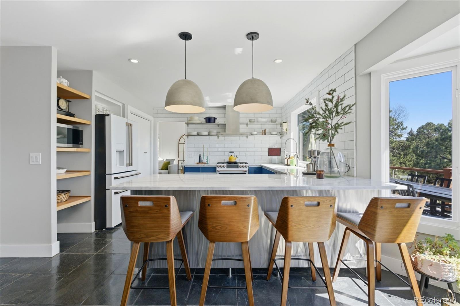 6387 Falling Leaf Circle