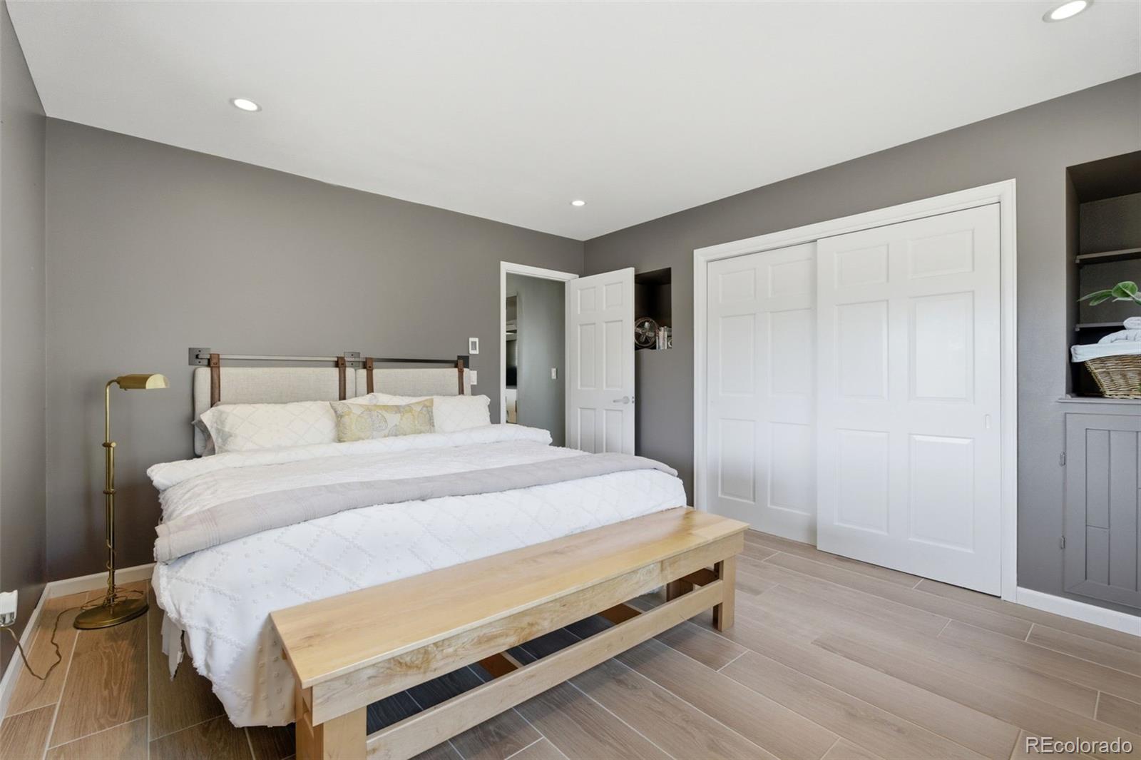 6387 Falling Leaf Circle