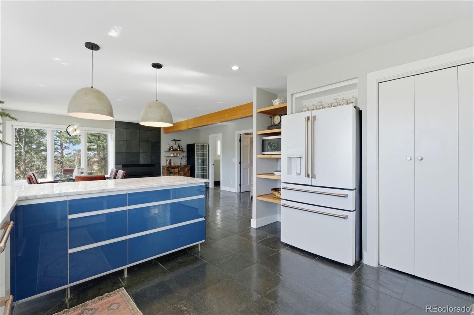 6387 Falling Leaf Circle