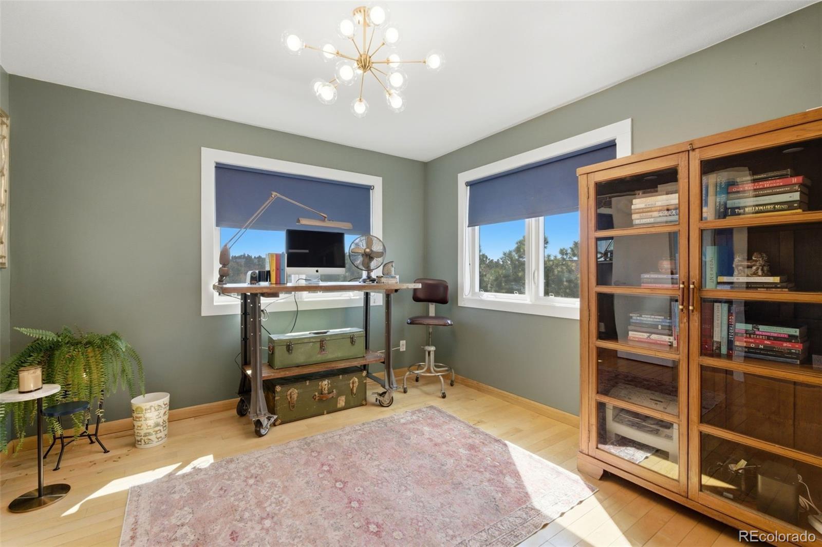 6387 Falling Leaf Circle