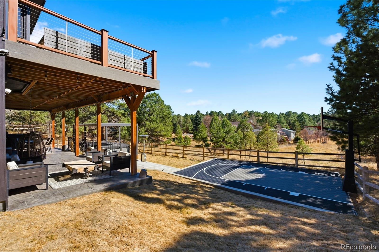 6387 Falling Leaf Circle