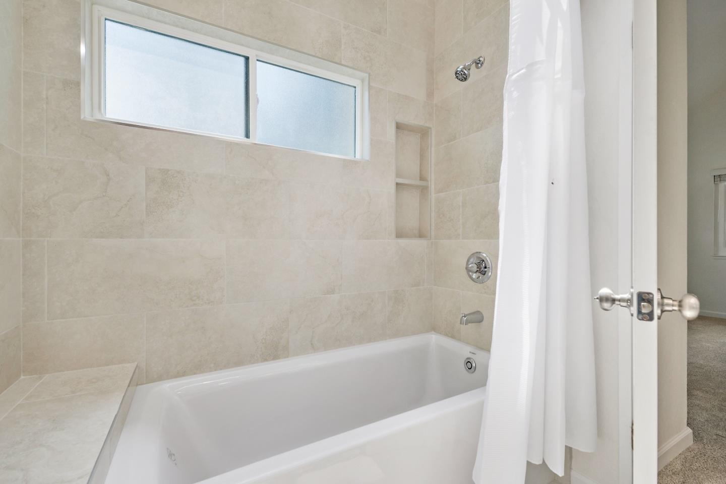 181 Centre Street Unit: 18