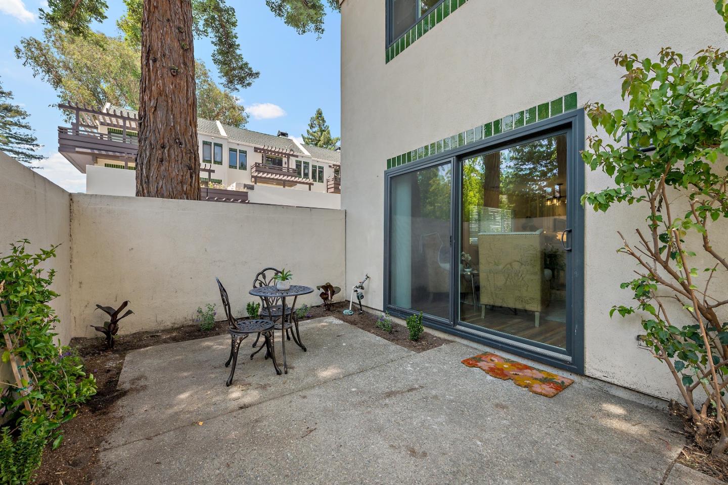181 Centre Street Unit: 18