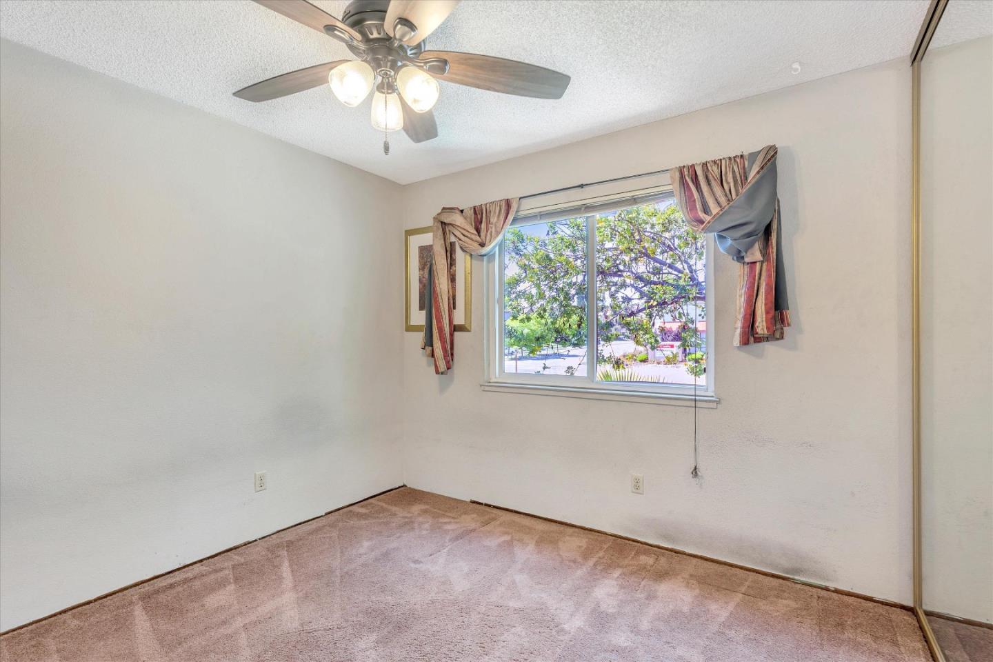 490 Lanfair Circle