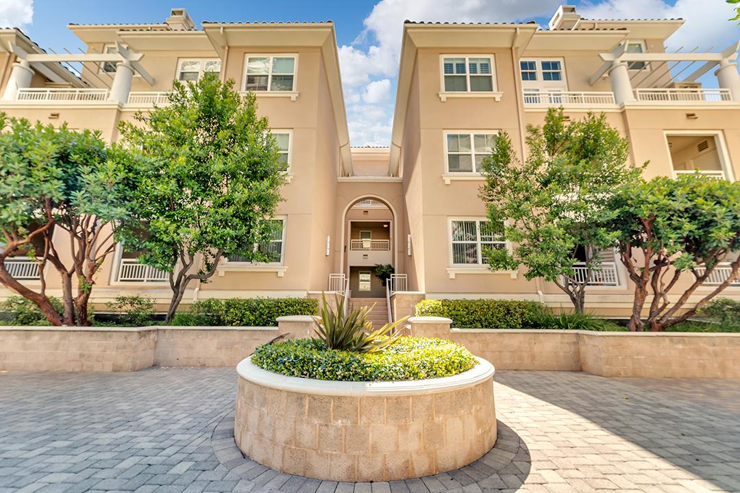 20488 Stevens Creek Boulevard Unit: 2213