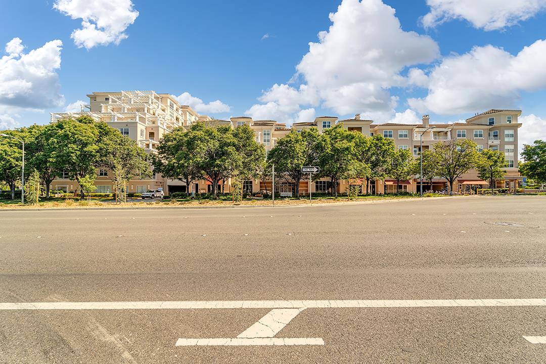 20488 Stevens Creek Boulevard Unit: 2213