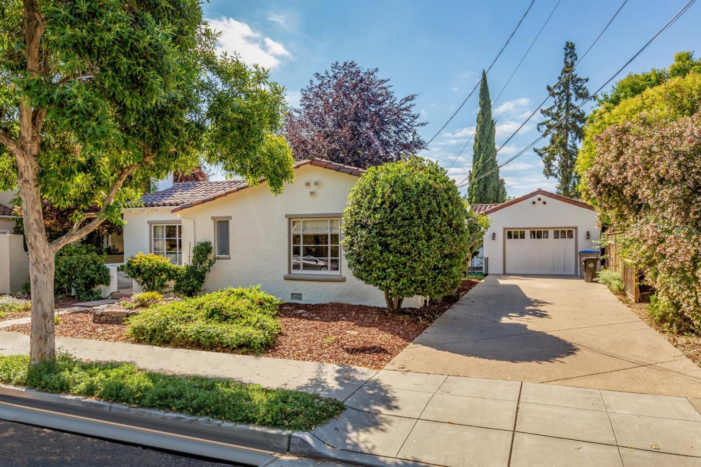 1120 Willow Glen Way