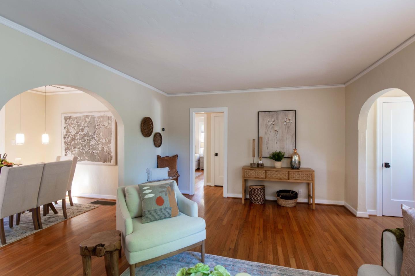 1120 Willow Glen Way