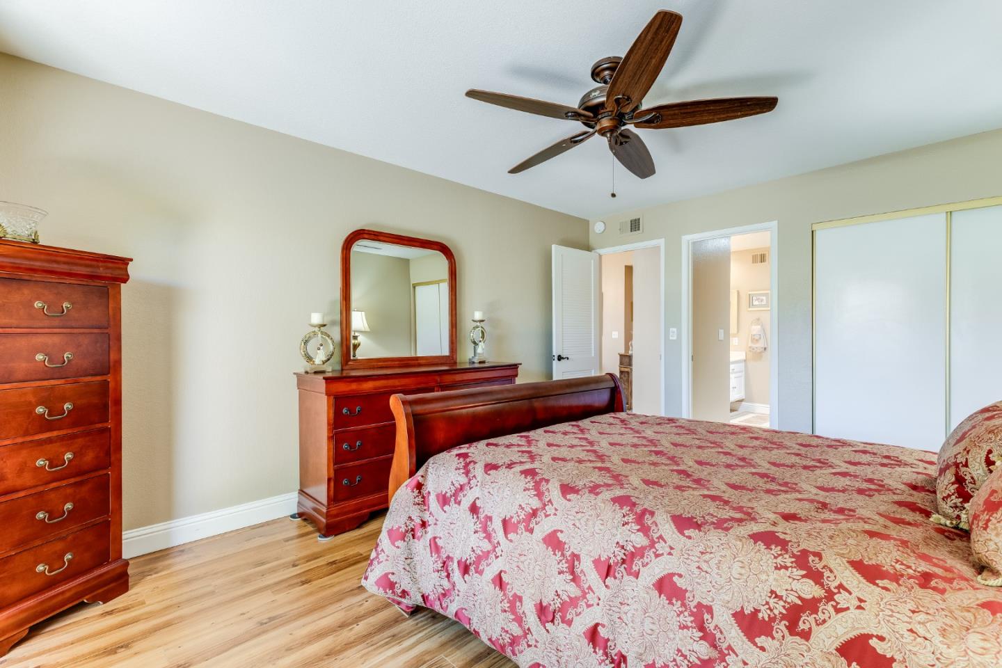 1108 Holly Oak Circle