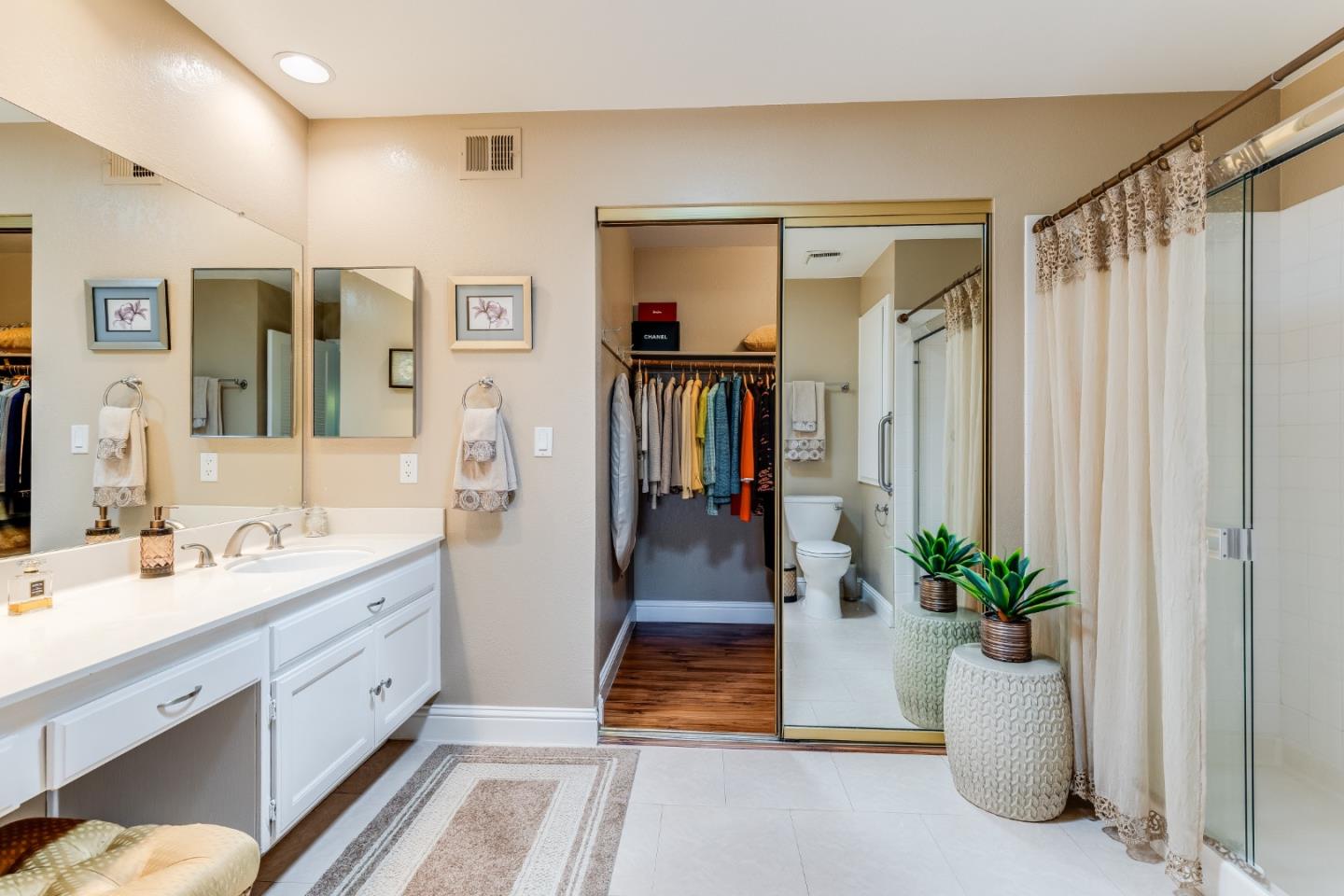 1108 Holly Oak Circle