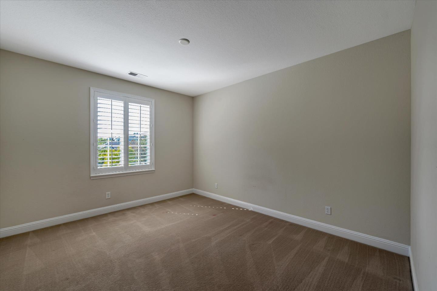 18680 Ventura Court