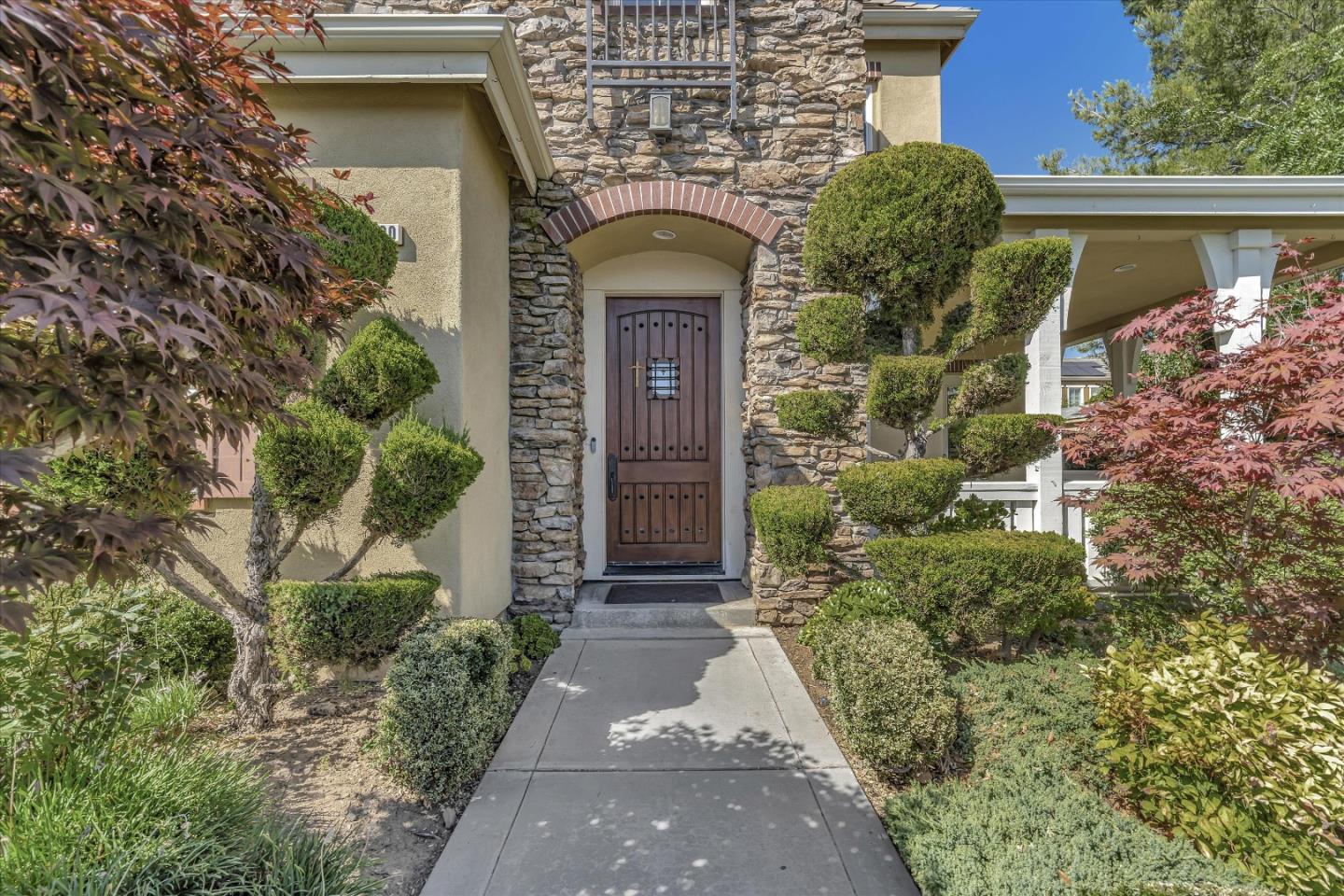 18680 Ventura Court