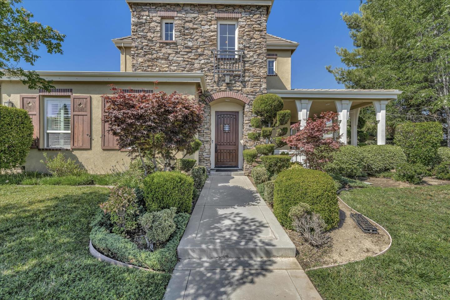 18680 Ventura Court