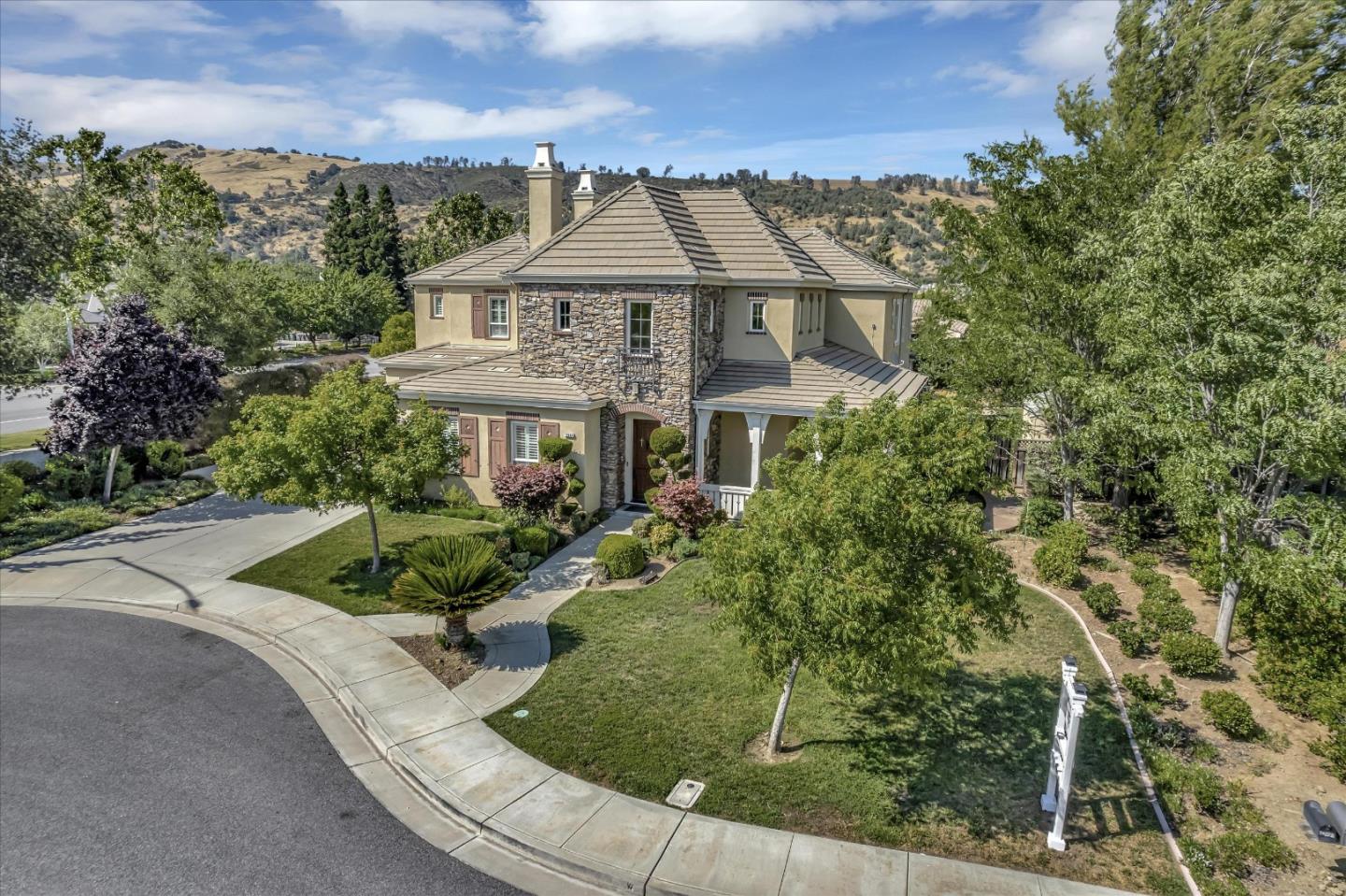 18680 Ventura Court