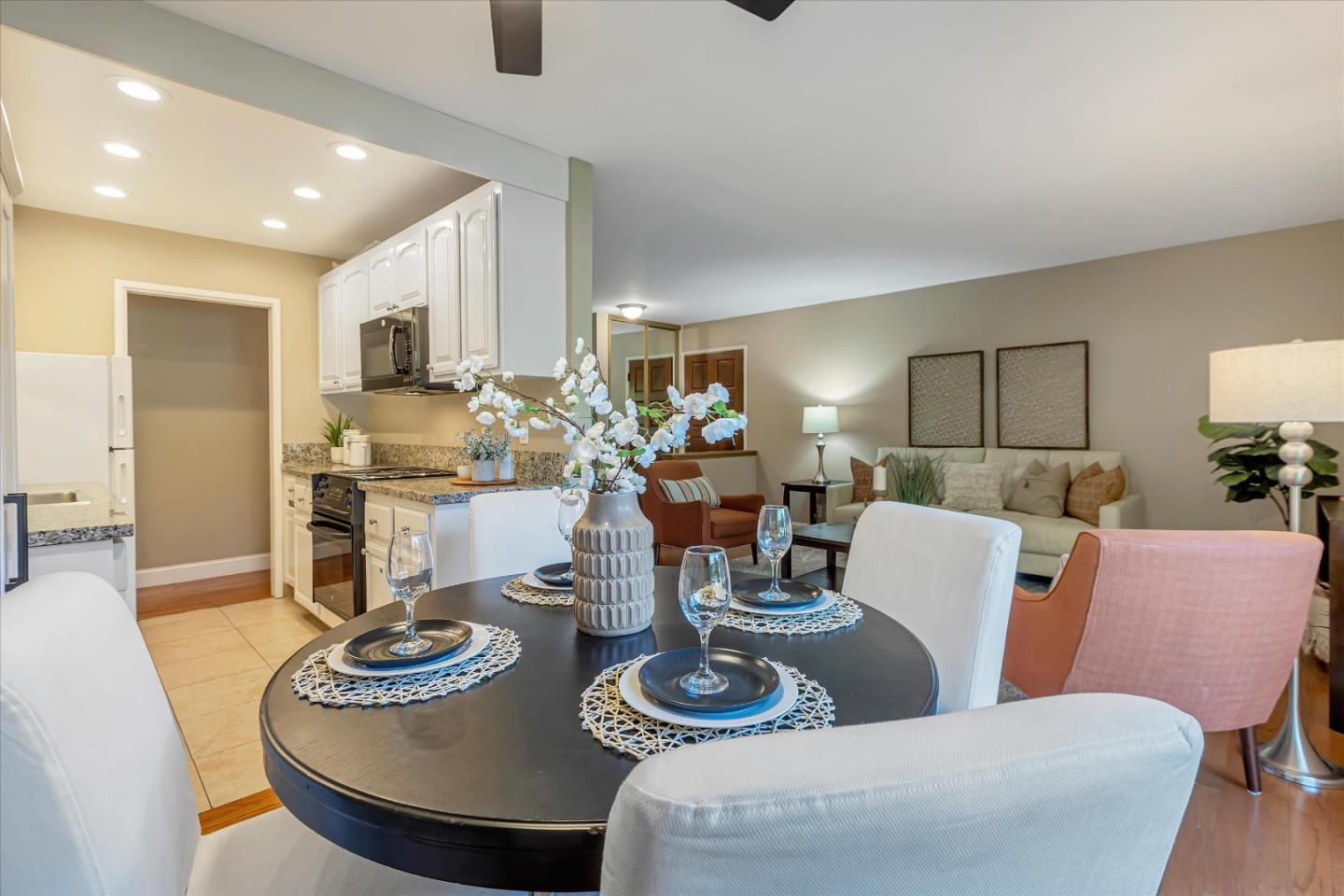 280 Easy Street Unit: 511