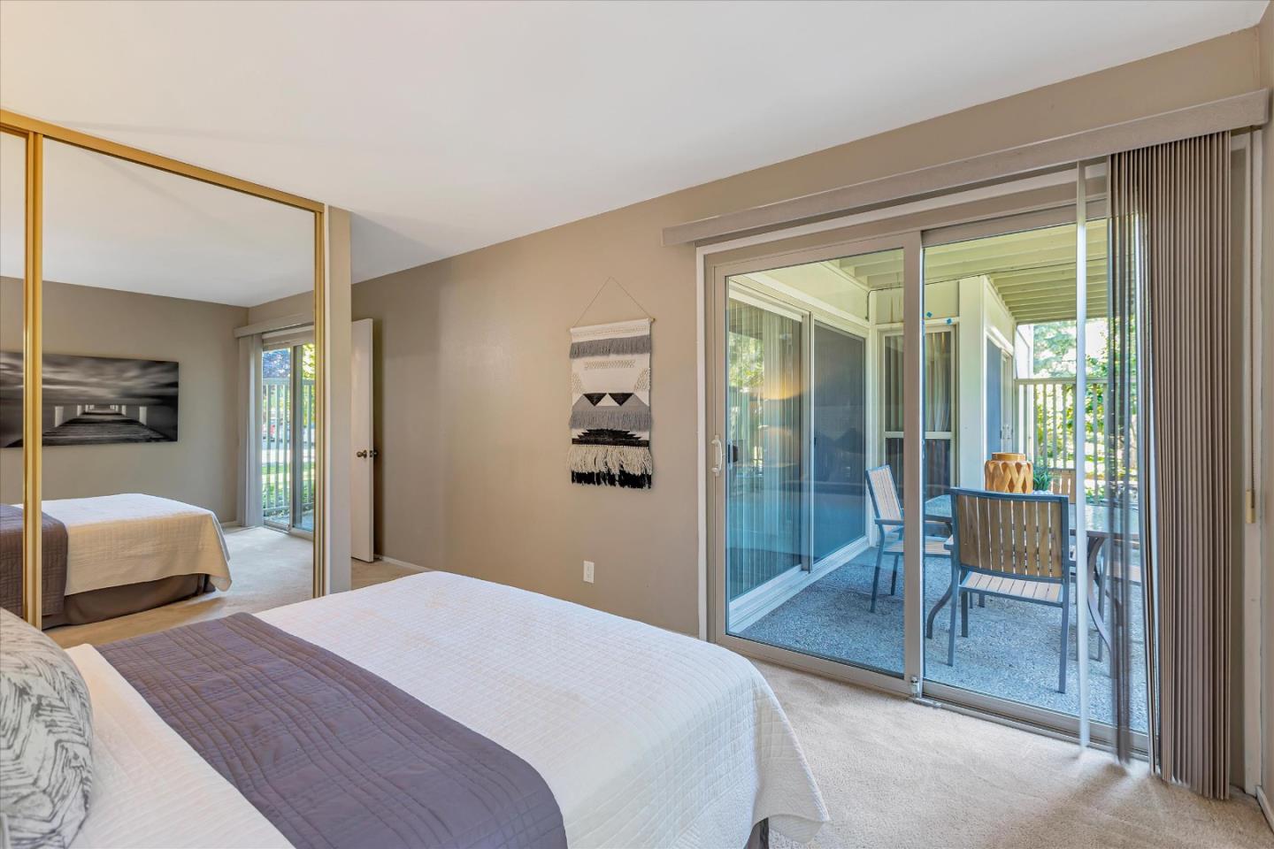 280 Easy Street Unit: 511