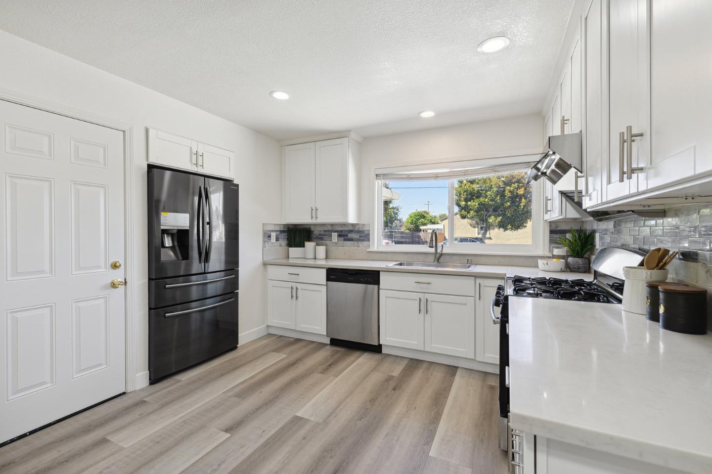 26147 Evergreen Drive