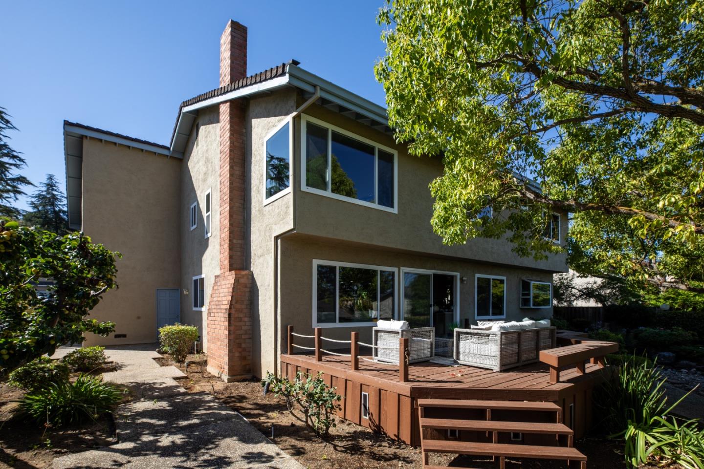 7033 Burnside Drive