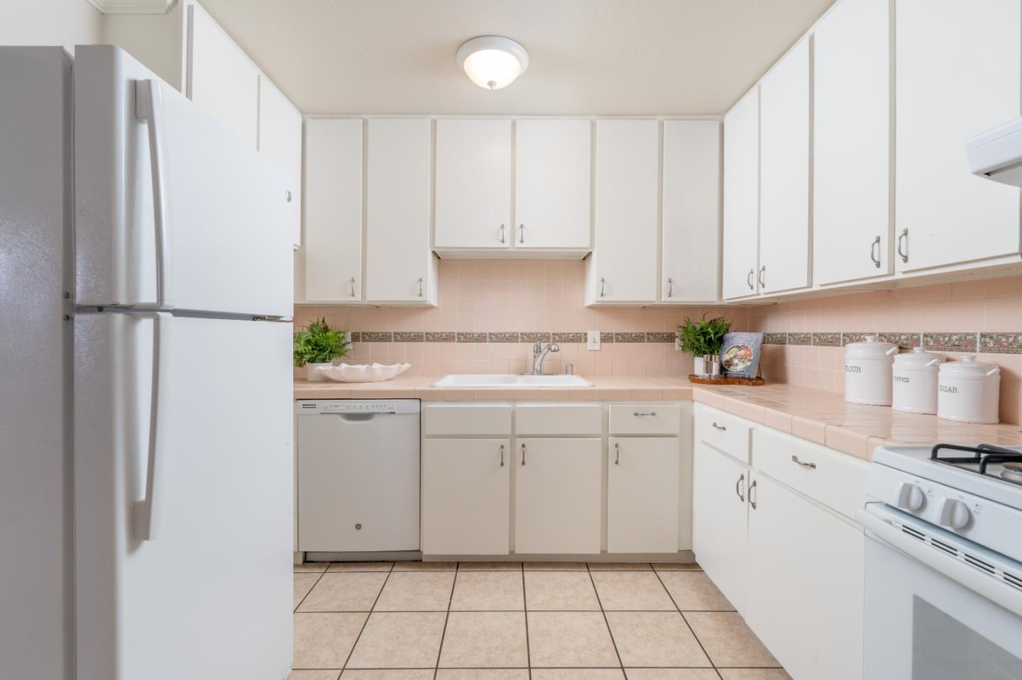 1752 Mendocino Street