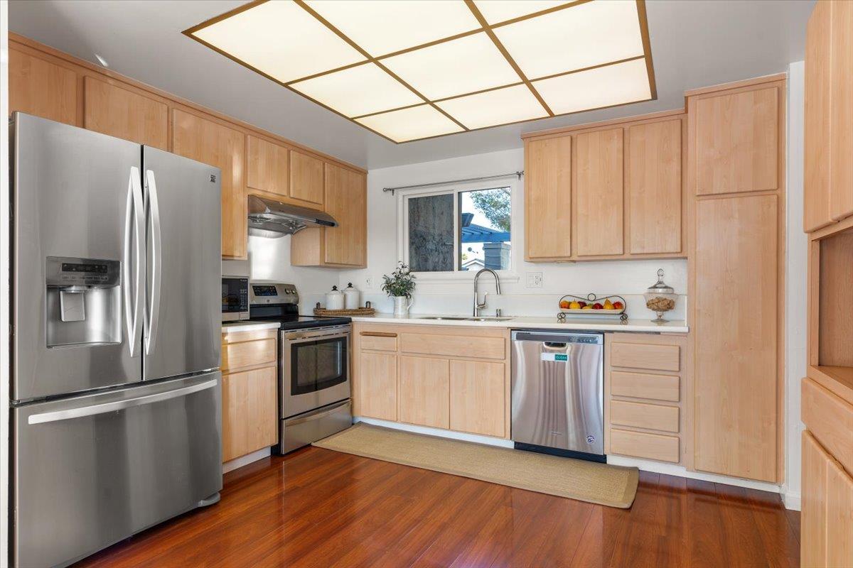 154 Beach Park Boulevard