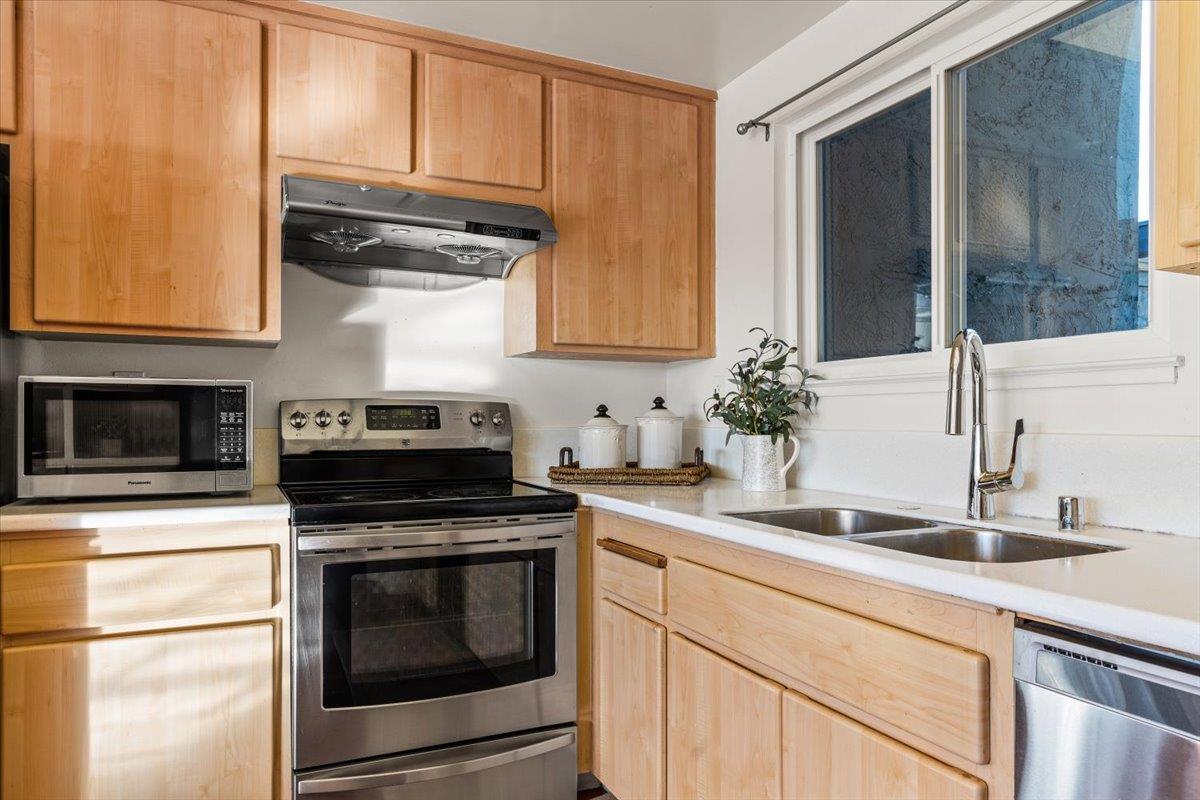 154 Beach Park Boulevard