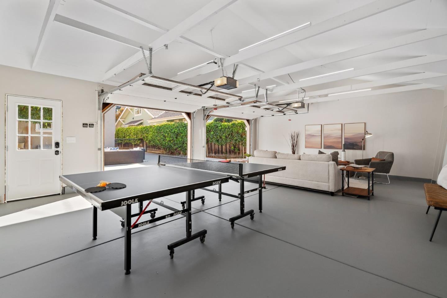 1377 Yosemite Avenue