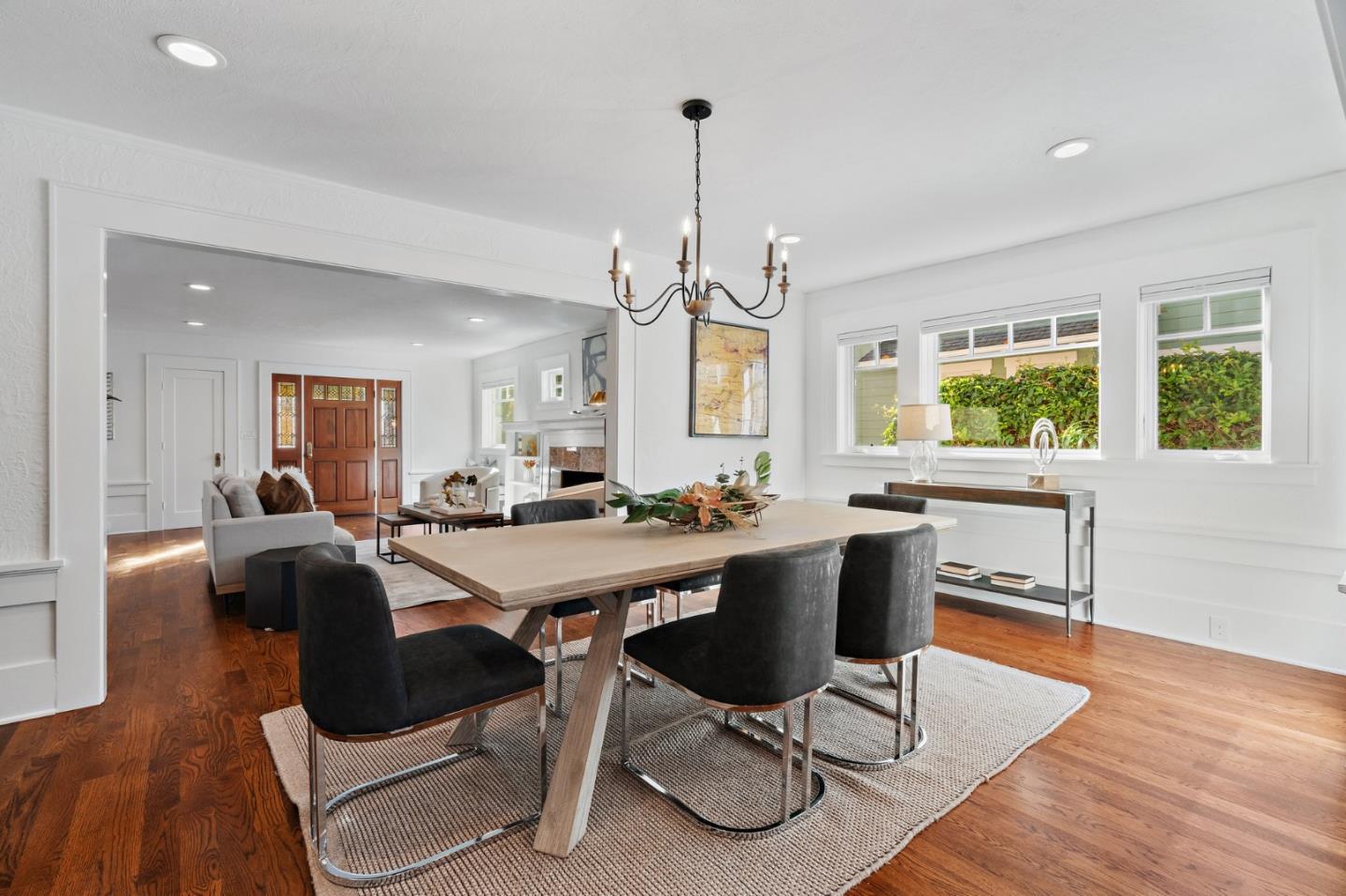 1377 Yosemite Avenue