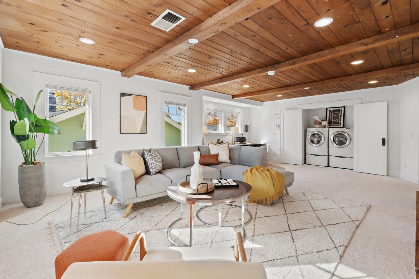 1377 Yosemite Avenue