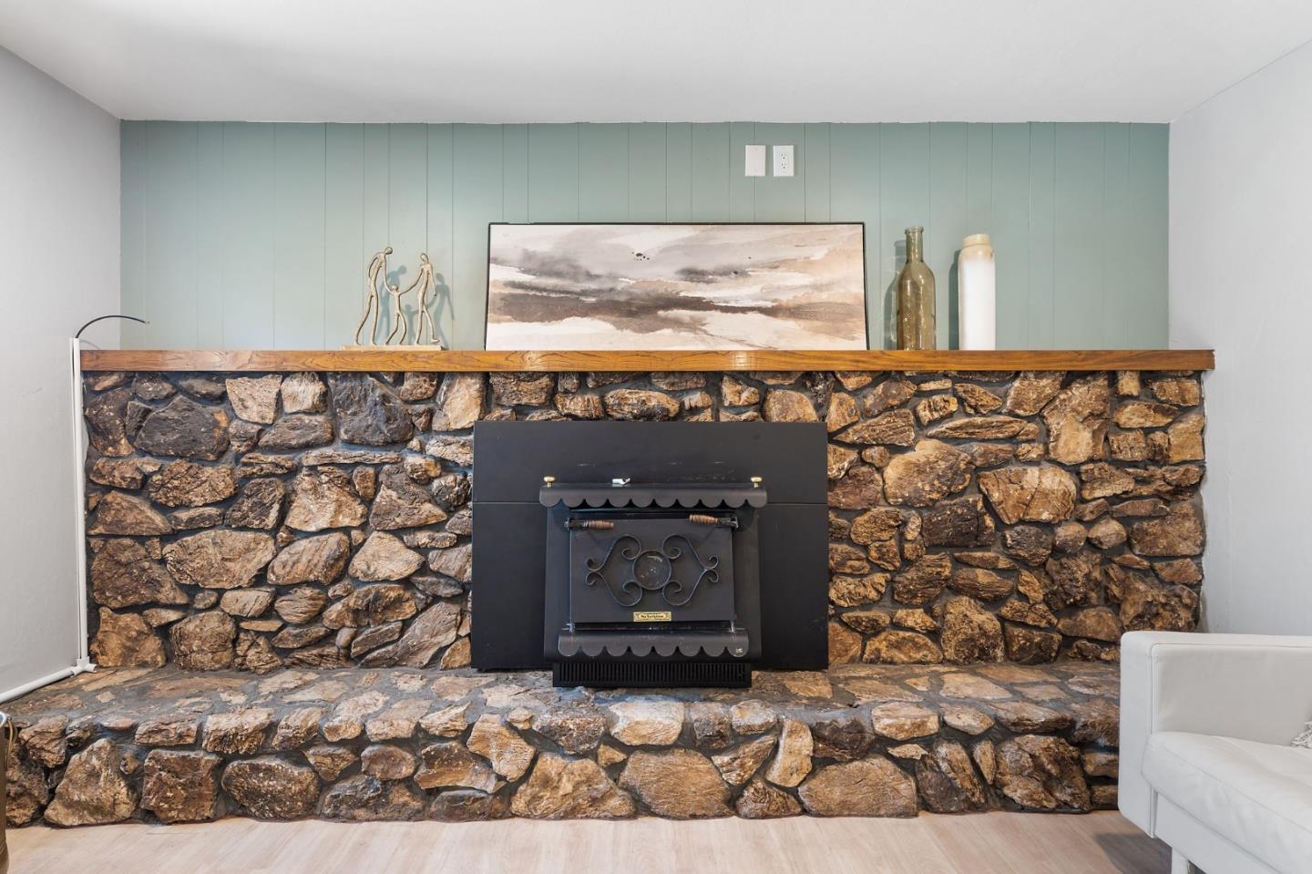 15590 La Alameda Drive